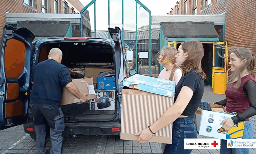Dons à la Vesti-boutique de la Croix-Rouge à Soignies